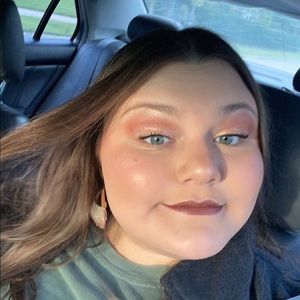 Meet your Posher, Natalie